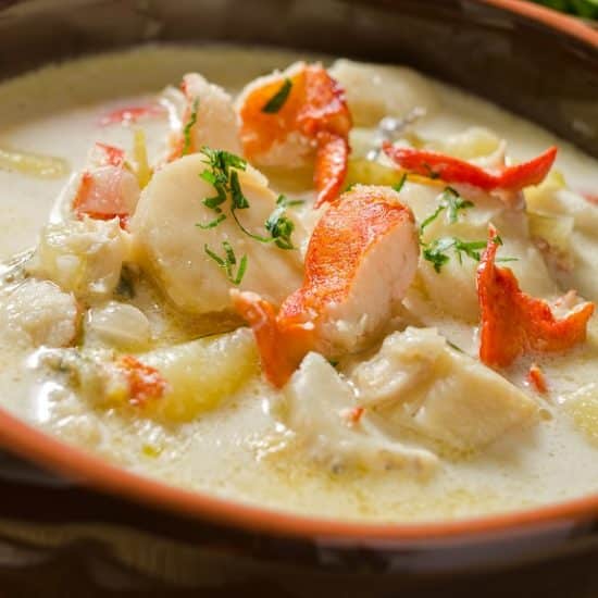 the-best-lobster-chowder-recipe-550x550