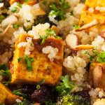 Instant pot quinoa with tofu and broccoli recipe. Smoked tofu with quinoa and broccoli florets cooked in an electric instant pot. #instantpot #pressurecooker #dinner #vegetarian #vegan #healthy #homemade