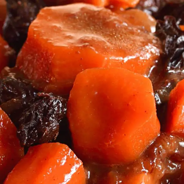 instant-pot-vegetarian-tzimmes-recipe Instant pot vegetarian tzimmes recipe. Learn how to cook an easy and healthy Jewish vegetarian meal in an electric instant pot. #instantpot #pressurecooker #vegetarian #veagn #easy #dinner