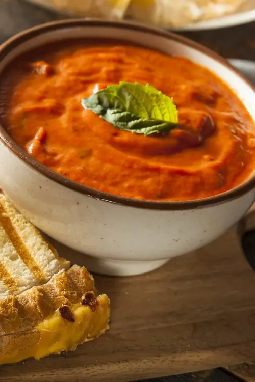 Slow Cooker Roasted Tomato Basil Soup Recipe – MY EDIBLE FOOD