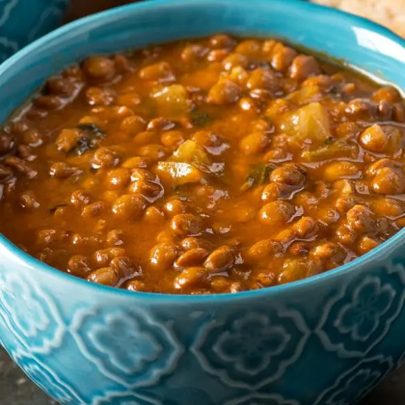 instant-pot-curried-lentil-soup-recipe Instant pot curried lentil soup recipe. Our healthy and hearty lentil soup is a warming and flavourful meal for the colder months. It's a vegan and gluten-free dish that's ready in just 10 minutes. #pressurecooker #instantpot #soup #healthy #vegetarian #vegan