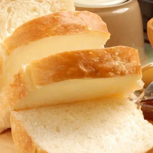air-fryer-white-bread-recipe Air fryer white bread recipe. Too busy to make homemade bread? Let your Air Fryer do it for you! #airfryer #healthy #breakfast #side #bread