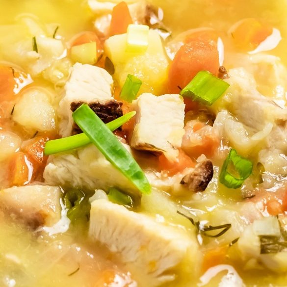 Instant pot split pea soup with turkey. Split pea soup with turkey is the best kind of comfort food you can make. #pressurecooker #instantpot #soups #healthy #dinner #easy