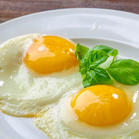 Air fryer fried eggs recipe. Fried eggs - the perfect easy, healthy breakfast! These air fryer fried eggs are cooked to perfection with a crispy outside and soft yolk. #airfryer #recipes #eggs #homemade #breakfast #easy #healthy