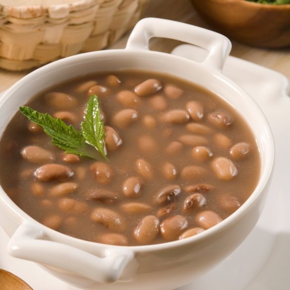 instant-pot-mexican-pinto-beans-recipe Instant pot Mexican pinto beans recipe. Pinto beans are a staple in the Mexican diet and they're so easy to make in the Instant Pot. #pressurecooker #instantpot #vegan #vegetarian #healthy #easy #recipes #homemade